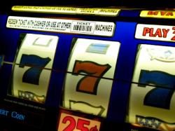 Slot VLT, dagli esercizi commerciali ai casinò online hero image